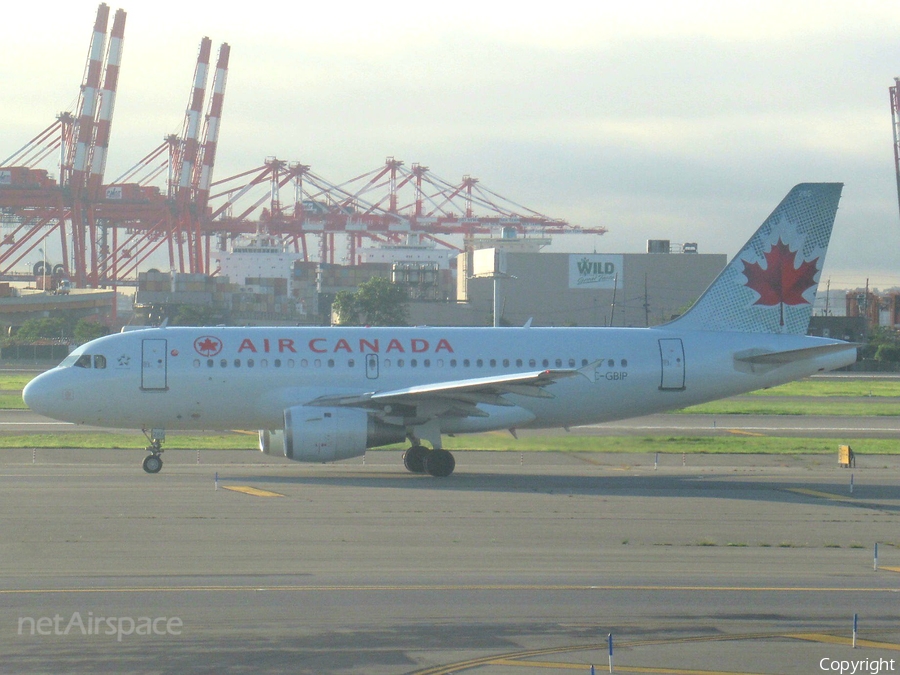 Air Canada Airbus A319-114 (C-GBIP) | Photo 257893