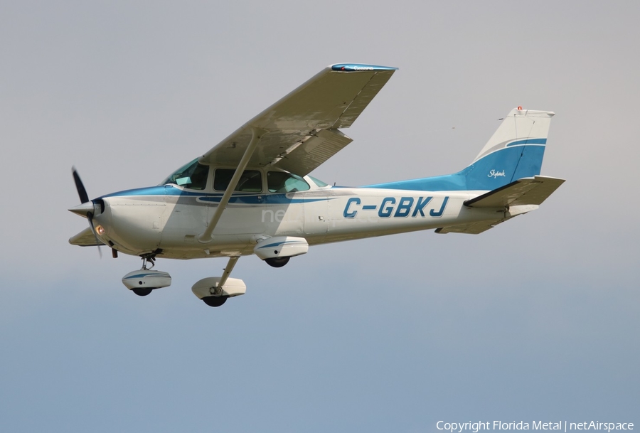 (Private) Cessna 172N Skyhawk (C-GBKJ) | Photo 309542