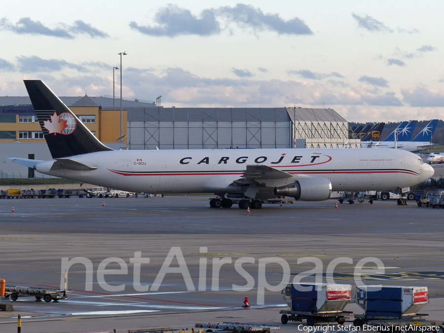 Cargojet Airways Boeing 767-306(ER)(BDSF) (C-GCIJ) | Photo 415715