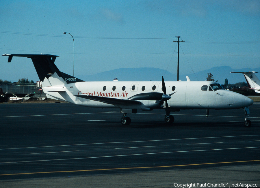 Central Mountain Air Beech 1900C-1 (C-GCMT) | Photo 106233