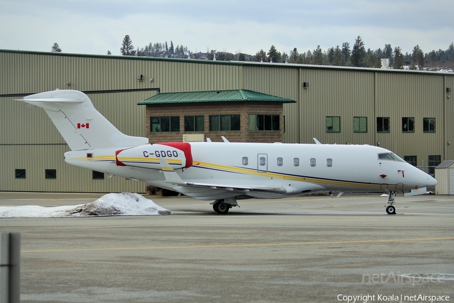 (Private) Bombardier BD-100-1A10 Challenger 300 (C-GDGO) | Photo 556419