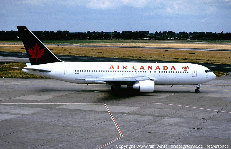 Air Canada Boeing 767-233 (C-GDSU) | Photo 398484