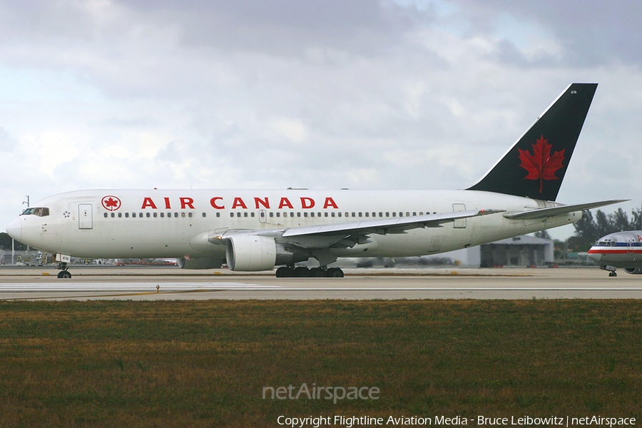 Air Canada Boeing 767-233 (C-GDSY) | Photo 82027