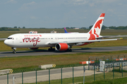 Air Canada Rouge Boeing 767-38E(ER) (C-GDUZ) at  Budapest - Ferihegy International, Hungary