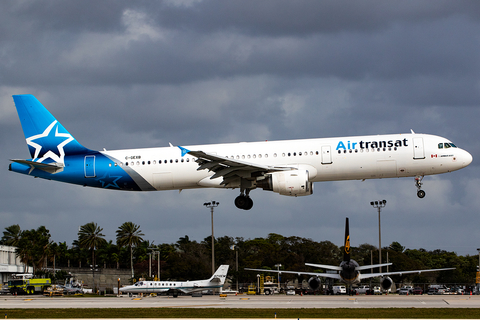 Air Transat Airbus A321-211 (C-GEXB) at  Ft. Lauderdale - International, United States