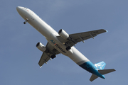 Air Transat Airbus A321-211 (C-GEZD) at  Cartagena - Rafael Nunez International, Colombia