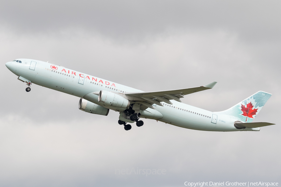 Air Canada Airbus A330-343X (C-GFAJ) | Photo 135930