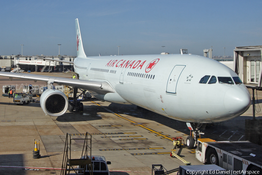 Air Canada Airbus A330-343X (C-GFAJ) | Photo 45375