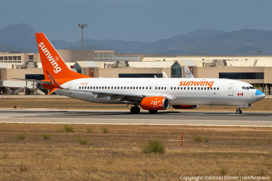 Sunwing Airlines Boeing 737-8GS (C-GFEH) | Photo 581121