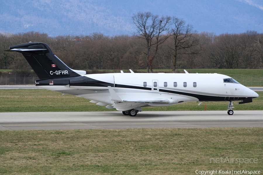 (Private) Bombardier BD-100-1A10 Challenger 300 (C-GFHR) | Photo 565810