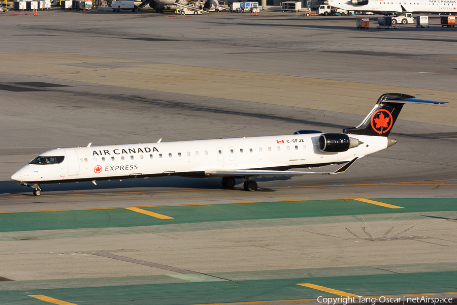 Air Canada Express (Jazz) Bombardier CRJ-705ER (C-GFJZ) | Photo 493849