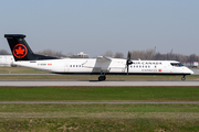 Air Canada Express (Jazz) Bombardier DHC-8-402Q (C-GGAH) at  Montreal - Pierre Elliott Trudeau International (Dorval), Canada