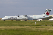 Air Canada Express (Jazz) Bombardier DHC-8-402Q (C-GGOF) at  Calgary - International, Canada