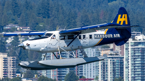 Harbour Air De Havilland Canada DHC-3T Vazar Turbine Otter (C-GHAZ) at  Vancouver - Harbour, Canada