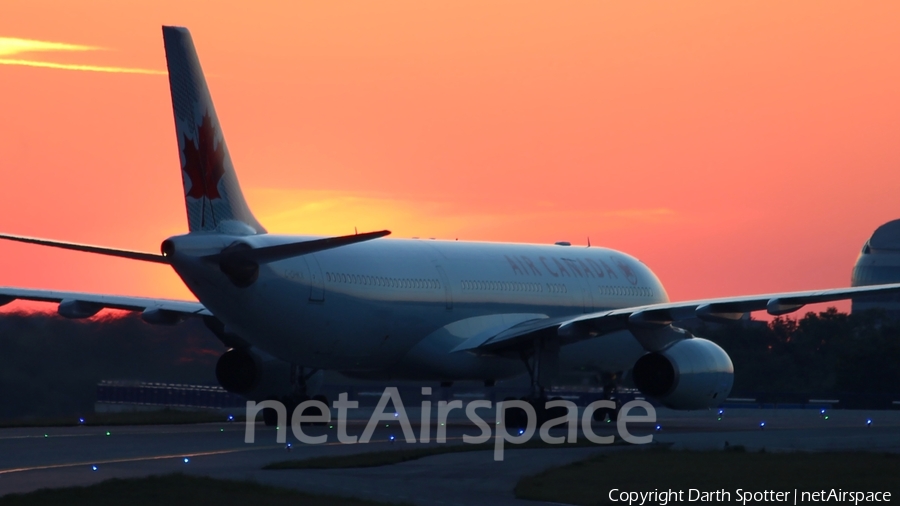 Air Canada Airbus A330-343X (C-GHKX) | Photo 217180