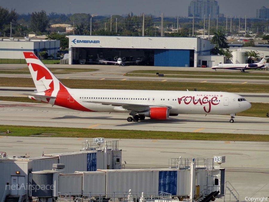 Air Canada Rouge Boeing 767-35H(ER) (C-GHLA) | Photo 150265