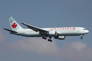 Air Canada Boeing 767-35H(ER) (C-GHLK) at  Istanbul - Ataturk, Turkey