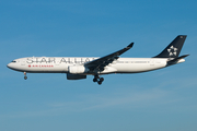 Air Canada Airbus A330-343X (C-GHLM) at  London - Heathrow, United Kingdom
