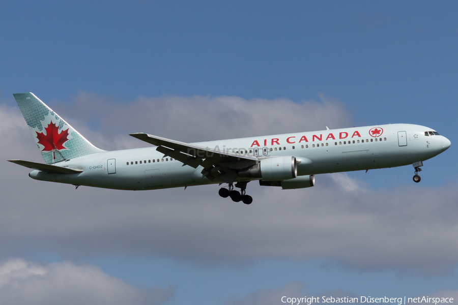 Air Canada Boeing 767-375(ER) (C-GHOZ) | Photo 164894