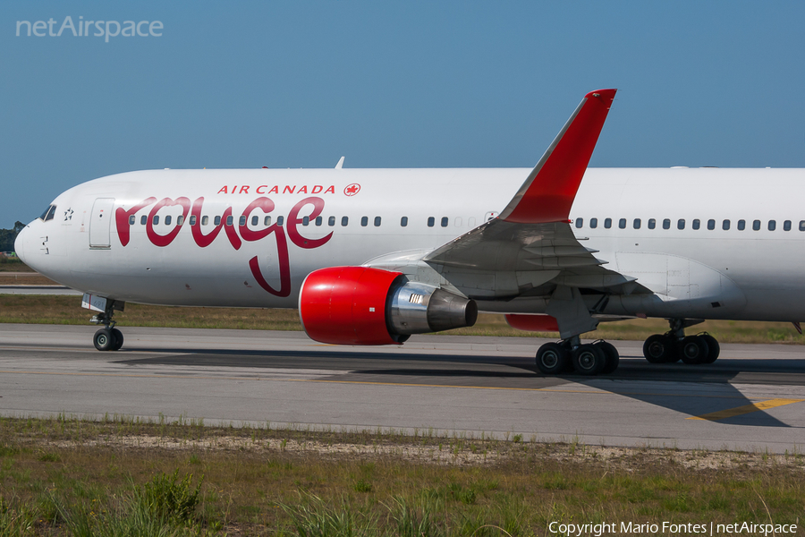 Air Canada Rouge Boeing 767-33A(ER) (C-GHPE) | Photo 376807
