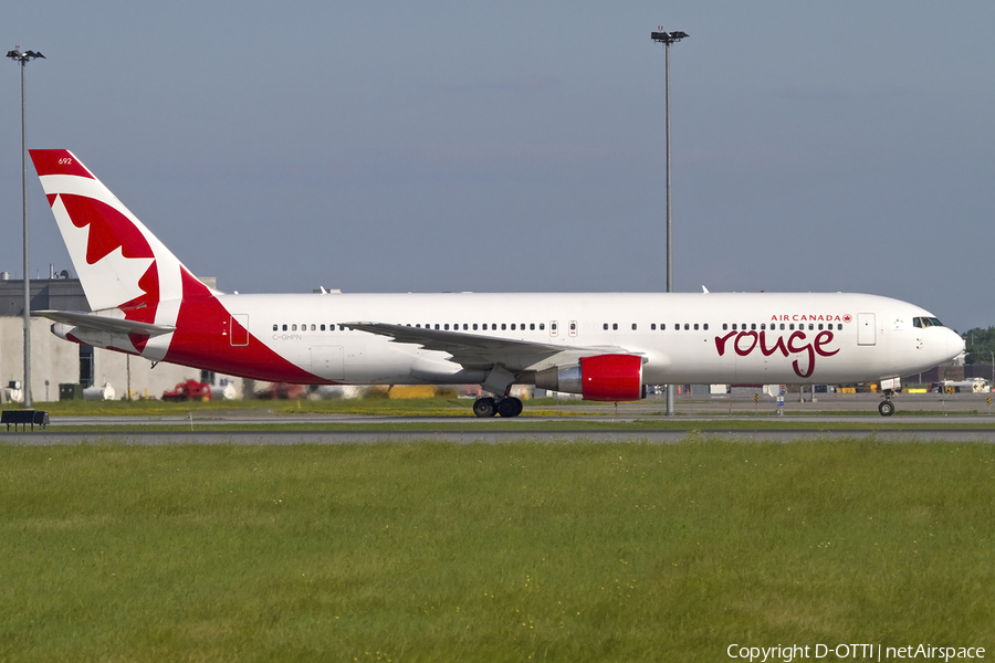 Air Canada Rouge Boeing 767-33A(ER) (C-GHPN) | Photo 440292