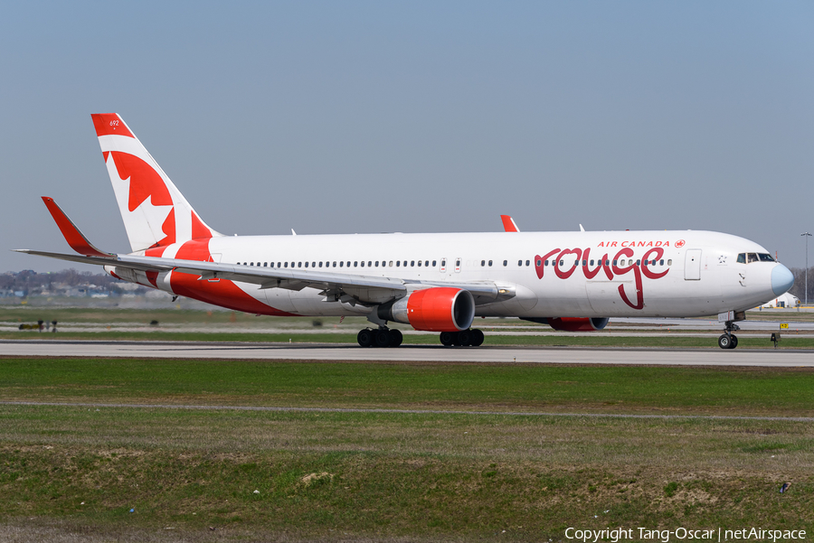 Air Canada Rouge Boeing 767-33A(ER) (C-GHPN) | Photo 445978