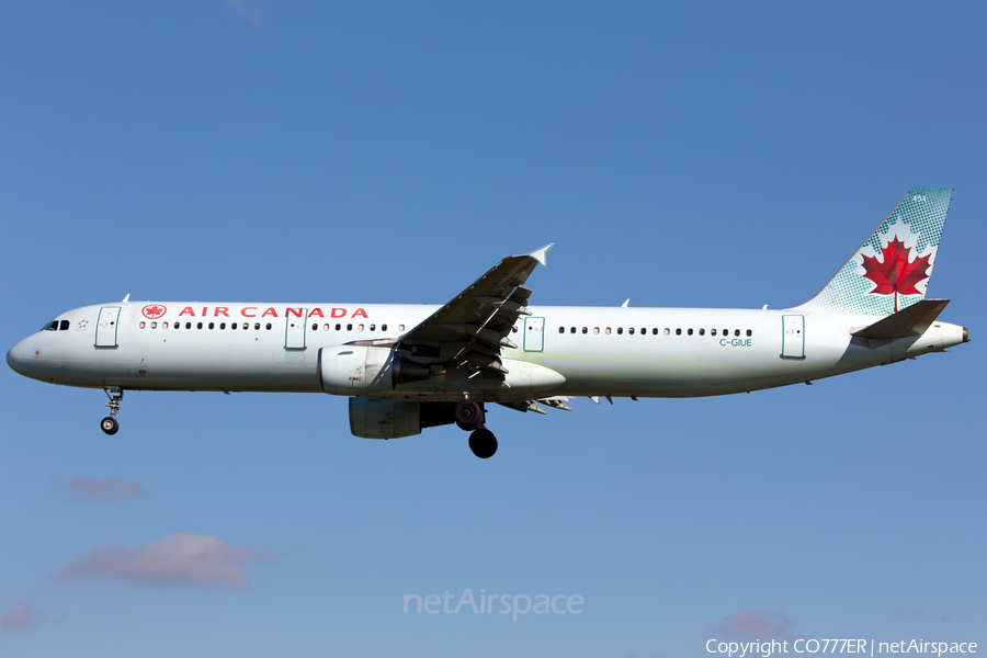 Air Canada Airbus A321-211 (C-GIUE) | Photo 40468