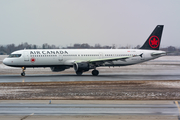 Air Canada Airbus A321-211 (C-GIUE) at  Toronto - Pearson International, Canada