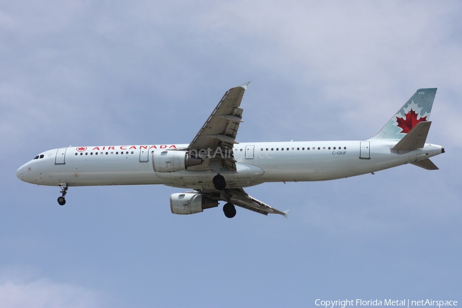 Air Canada Airbus A321-211 (C-GIUF) | Photo 305241