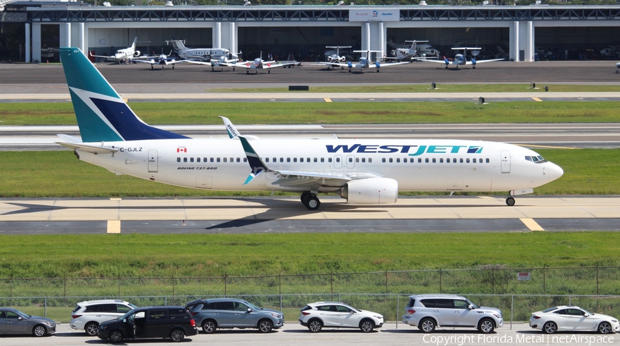 WestJet Boeing 737-8CT (C-GJLZ) | Photo 566608