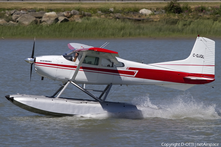 (Private) Cessna 180K Skywagon (C-GJQL) | Photo 447178