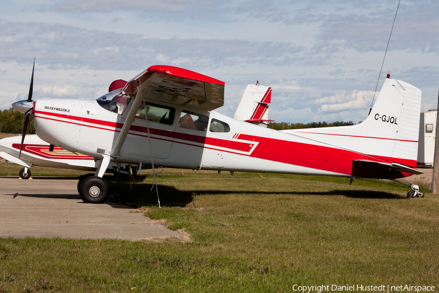 (Private) Cessna 180K Skywagon (C-GJQL) | Photo 415316
