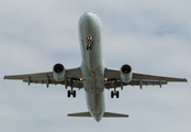 Air Canada Airbus A321-211 (C-GJVX) at  Miami - International, United States