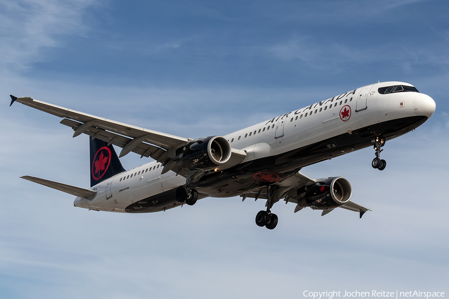 Air Canada Airbus A321-211 (C-GJWI) | Photo 266902