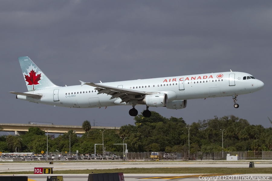 Air Canada Airbus A321-211 (C-GJWO) | Photo 422603