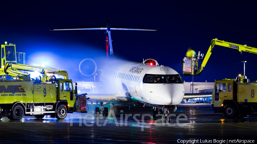Air Canada Express (Jazz) Bombardier CRJ-900LR (C-GJZT) | Photo 285382