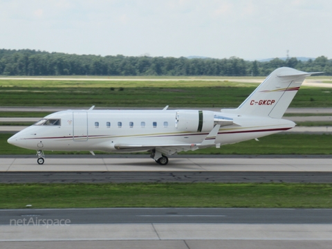 (Private) Bombardier CL-600-2B16 Challenger 605 (C-GKCP) at  Washington - Dulles International, United States