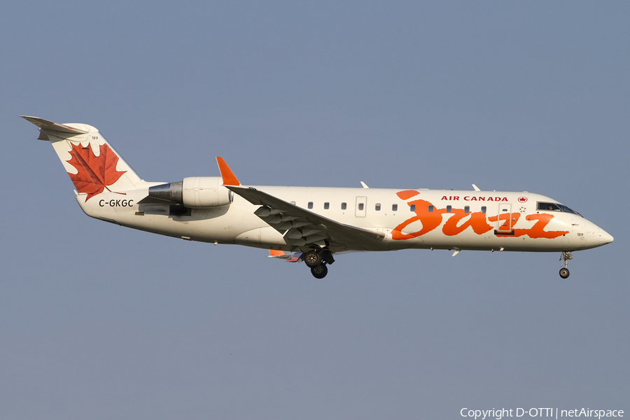 Air Canada Jazz Bombardier CRJ-200LR (C-GKGC) | Photo 441795