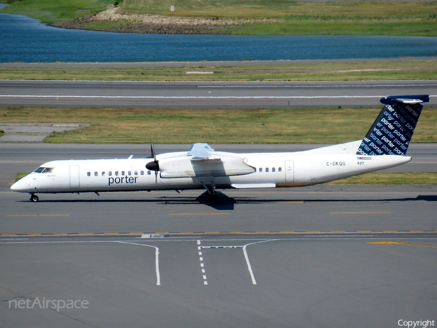 Porter Airlines Bombardier DHC-8-402Q (C-GKQG) | Photo 252729