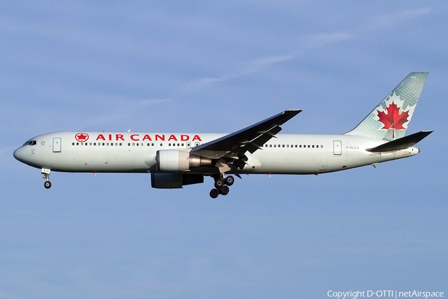 Air Canada Boeing 767-375(ER) (C-GLCA) | Photo 400151