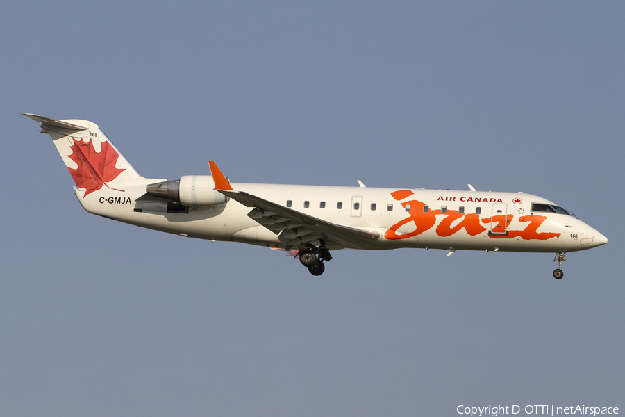 Air Canada Jazz Bombardier CRJ-200ER (C-GMJA) | Photo 441790