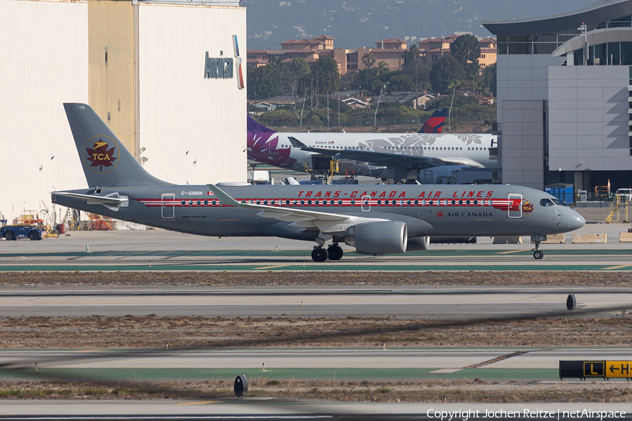 Air Canada Airbus A220-300 (C-GNBN) | Photo 539380
