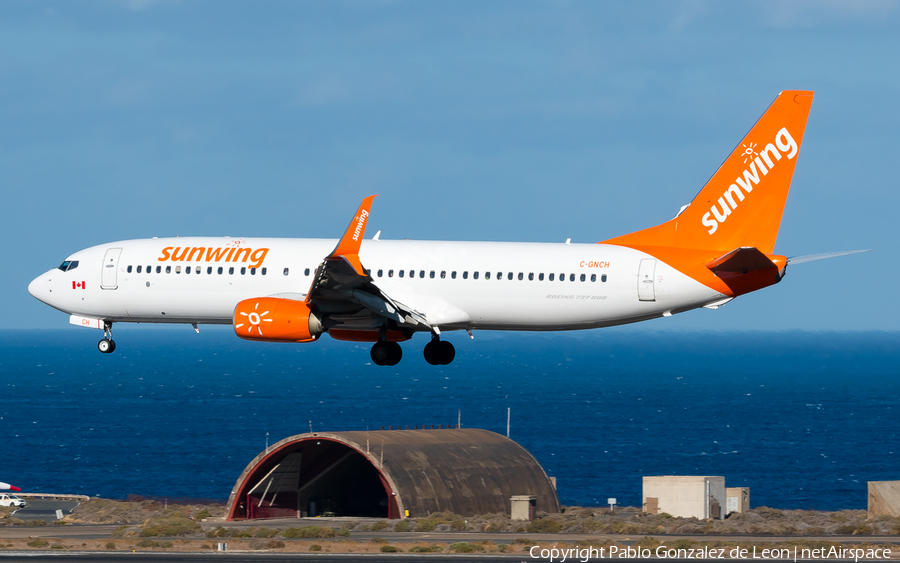 Sunwing Airlines Boeing 737-81D (C-GNCH) | Photo 344213