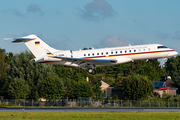German Air Force Bombardier BD-700-1A10 Global 6000 (C-GOMN) at  Hamburg - Fuhlsbuettel (Helmut Schmidt), Germany