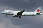 Air Canada Jetz Airbus A320-211 (C-GQCA) at  Vancouver - International, Canada