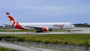 Air Canada Rouge Boeing 767-375(ER) (C-GSCA) at  Porto, Portugal
