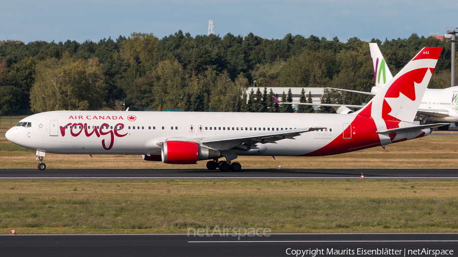Air Canada Rouge Boeing 767-375(ER) (C-GSCA) | Photo 189493