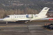 Aurora Jet Partners Bombardier CL-600-2B16 Challenger 650 (C-GTKN) at  Kelowna - International, Canada