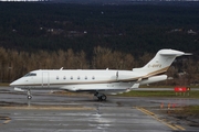 Execaire Bombardier BD-100-1A10 Challenger 300 (C-GVFX) at  Kelowna - International, Canada