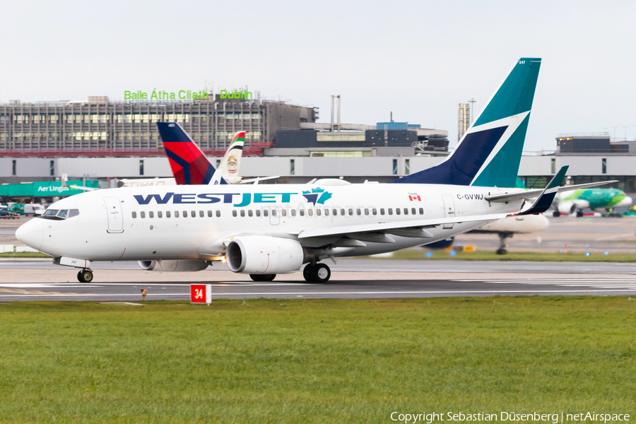 WestJet Boeing 737-7CT (C-GVWJ) | Photo 290550